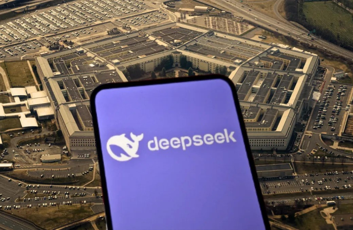 Pentagon DeepSeek AI'yı Engelliyor Pentagon DeepSeek AI'yı Engelliyor